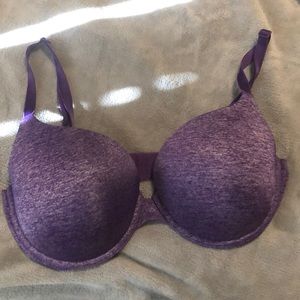 Victoria’s Secret padded t-shirt bra